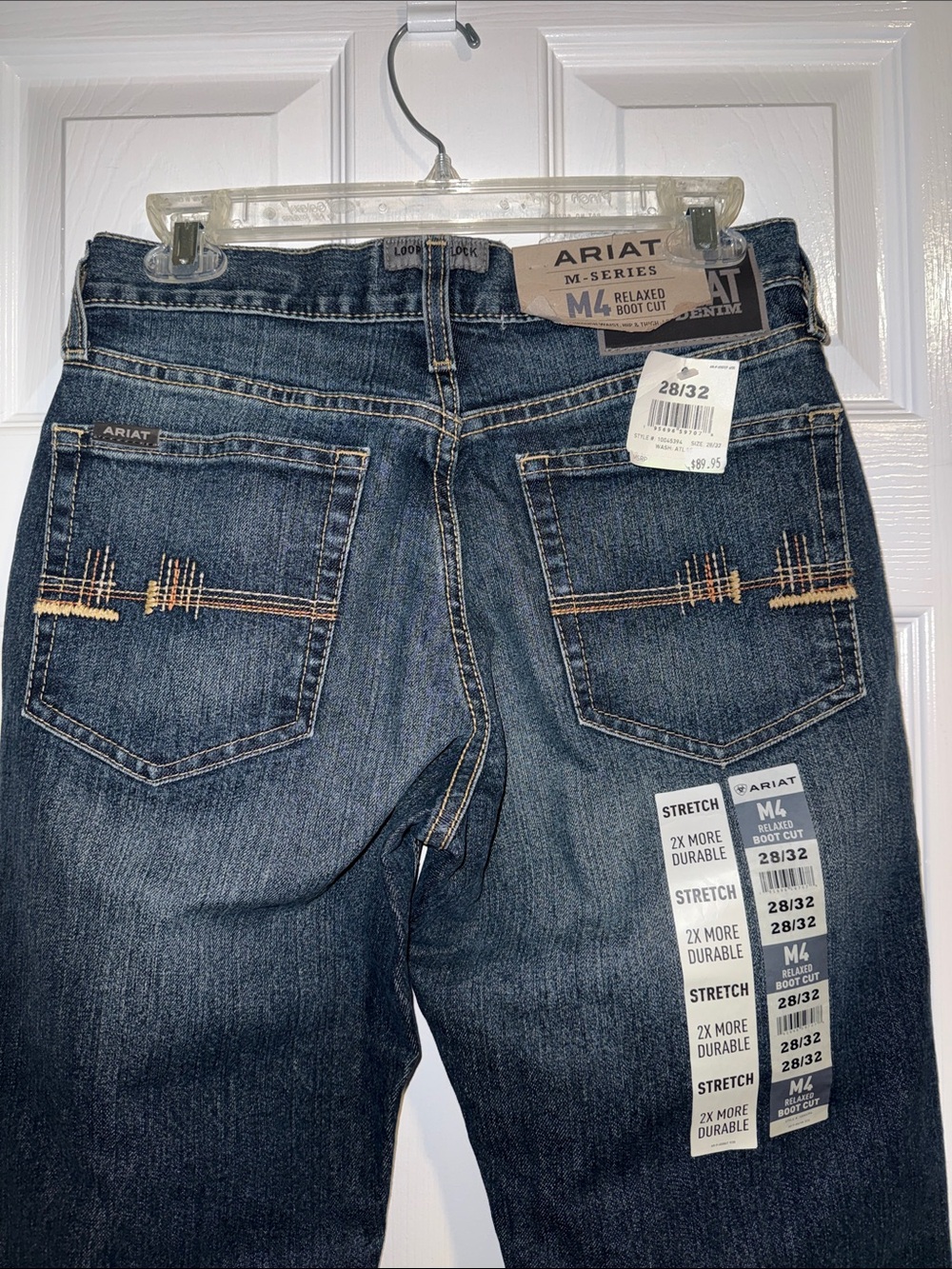 NWT Ariat M4 Jeans 28x32